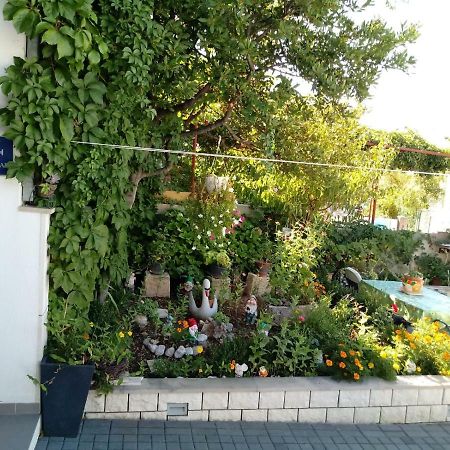 Apartments Centar - Mirjana Makarska Buitenkant foto