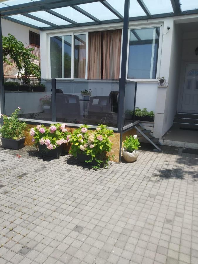 Apartments Centar - Mirjana Makarska Buitenkant foto