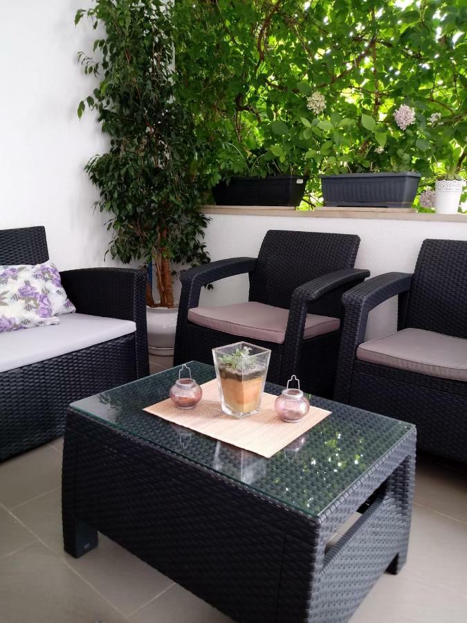 Apartments Centar - Mirjana Makarska Buitenkant foto