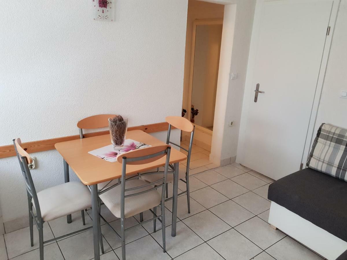 Apartments Centar - Mirjana Makarska Buitenkant foto